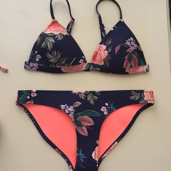 triangl swimwear Other - DELILAH FIORE NERO